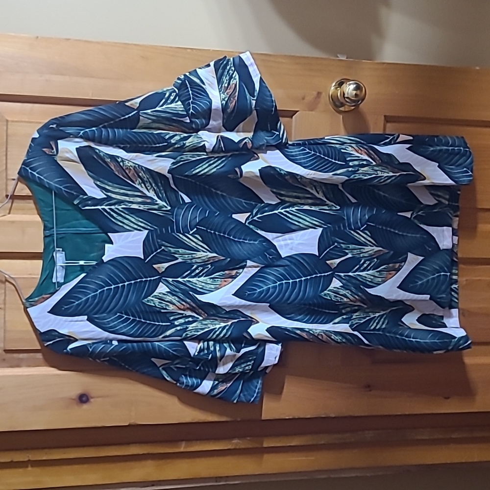 NWT Belongsci size small Summer dress